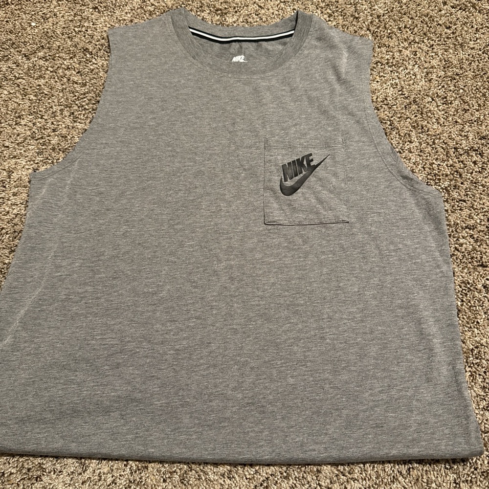 Nike Heather Gray Crew Neck Tee